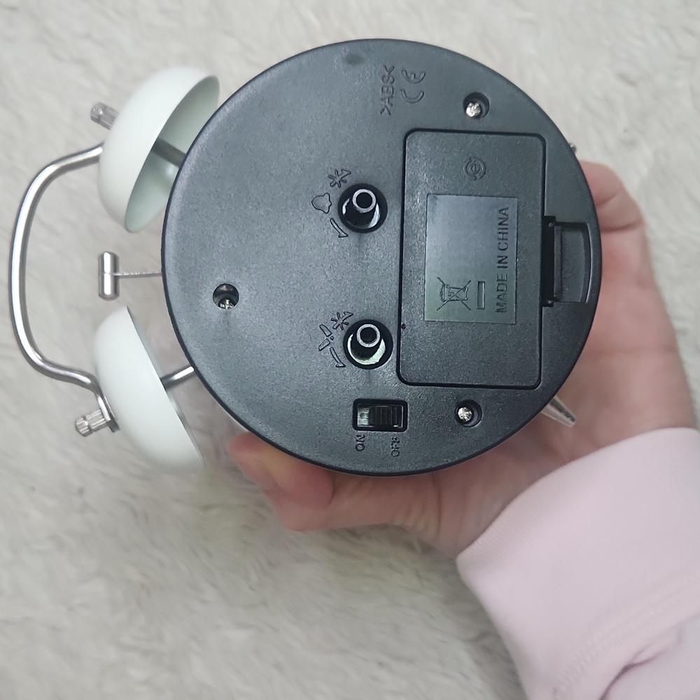 Alarm Clock - Picture 4 of 6
